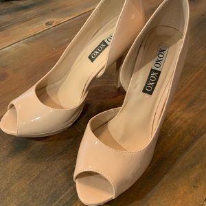 XOXO Bowie nude patent leather high heels 👡